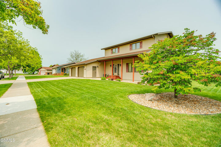 Property Photo: 2978 Stetson Drive ND 58503