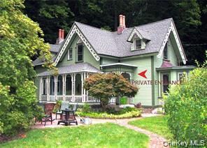 Property Photo:  51 Lowland Hill 2nd Floor  NY 10980 