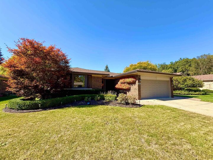 Property Photo: 40779 Cascade Drive MI 48313-5316