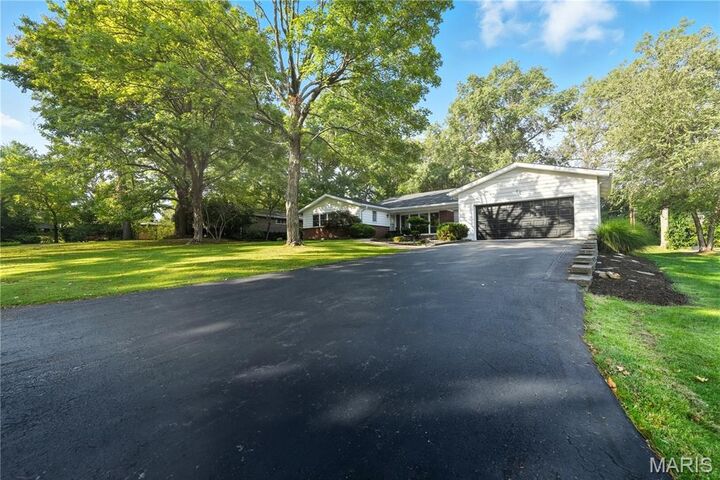 Property Photo: 31 Bon Hills Drive MO 63132