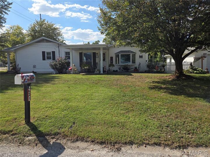 Property Photo:  621 Eiler Road  IL 62223 