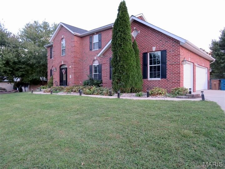 Property Photo:  4 Hill Valley Drive  IL 62275 