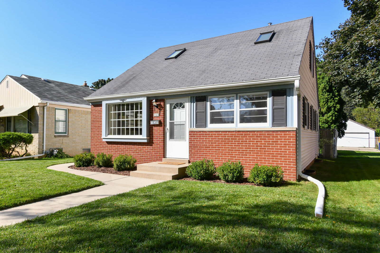 Property Photo:  2165 S 105th St  WI 53227 