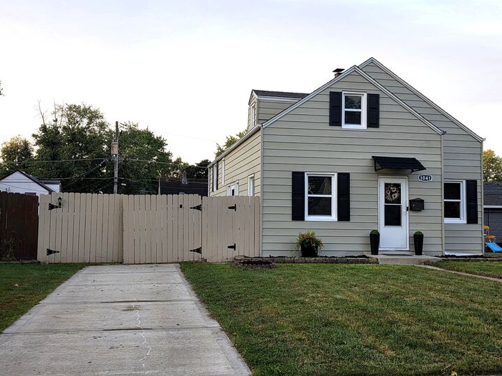 Property Photo:  3041 W 113th Place  IL 60803 