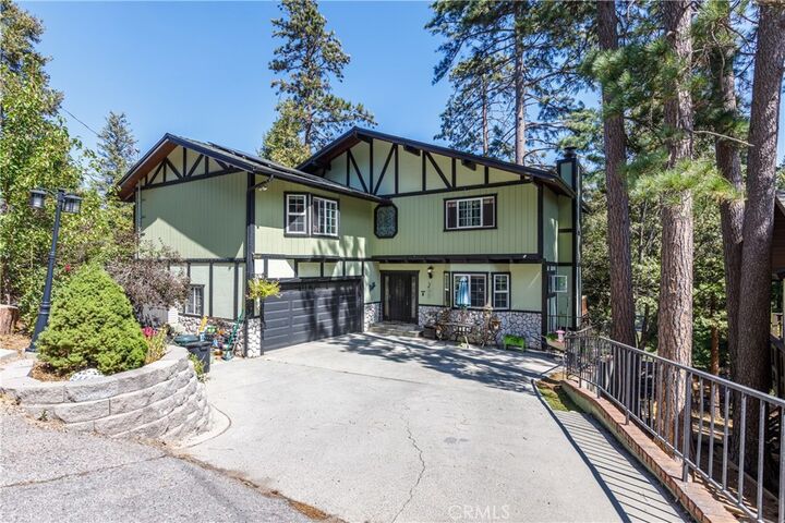 24540 Horst  Crestline CA 92325 photo