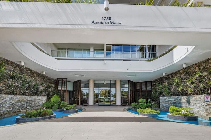 Property Photo: 1750 Avenida Del Mundo 601 CA 92118