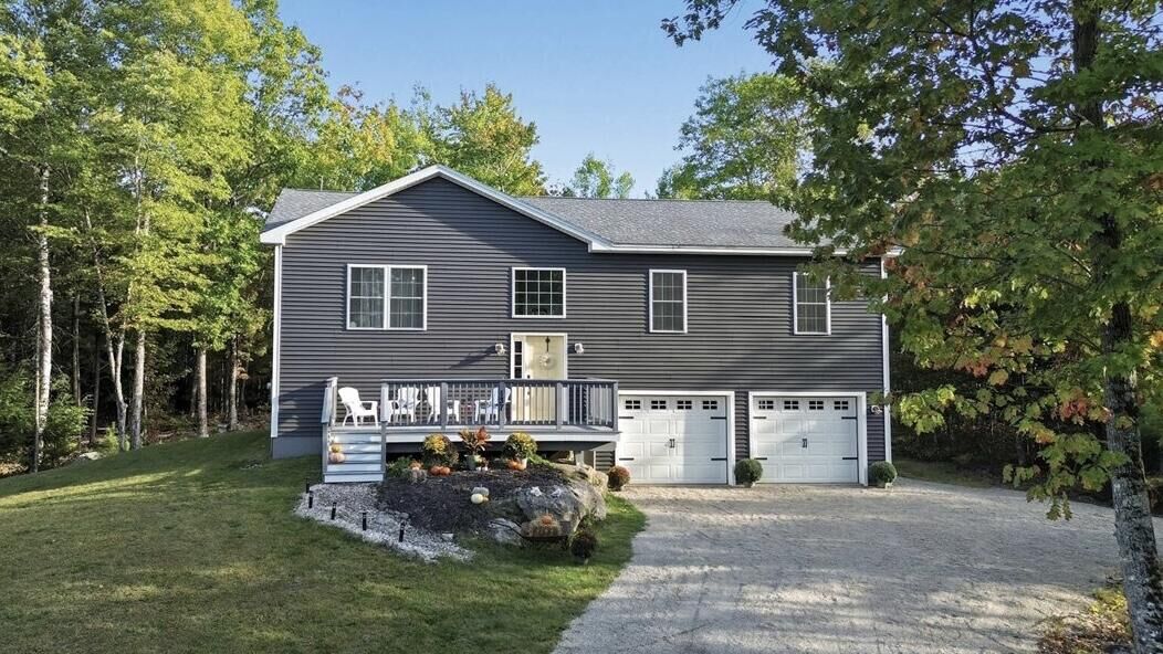 Property Photo:  137 Aa Landing Road  ME 04401 