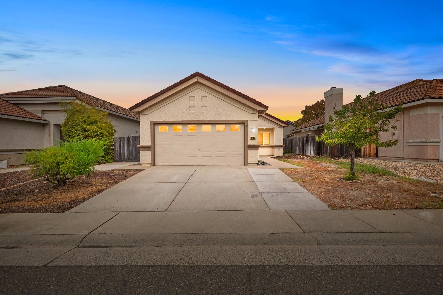 Property Photo:  9343 Boscastle Way  CA 95829 