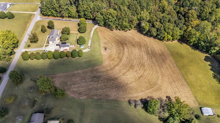 Property Photo:  118 Old Jackson Hwy  TN 38468 