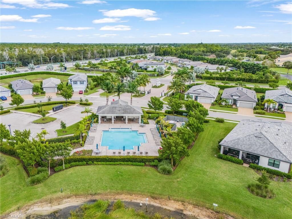 Property Photo:  2076 Yellowfin Cir  FL 34114 