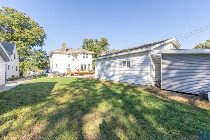 Property Photo: 3614 Pierce Street IA 51104