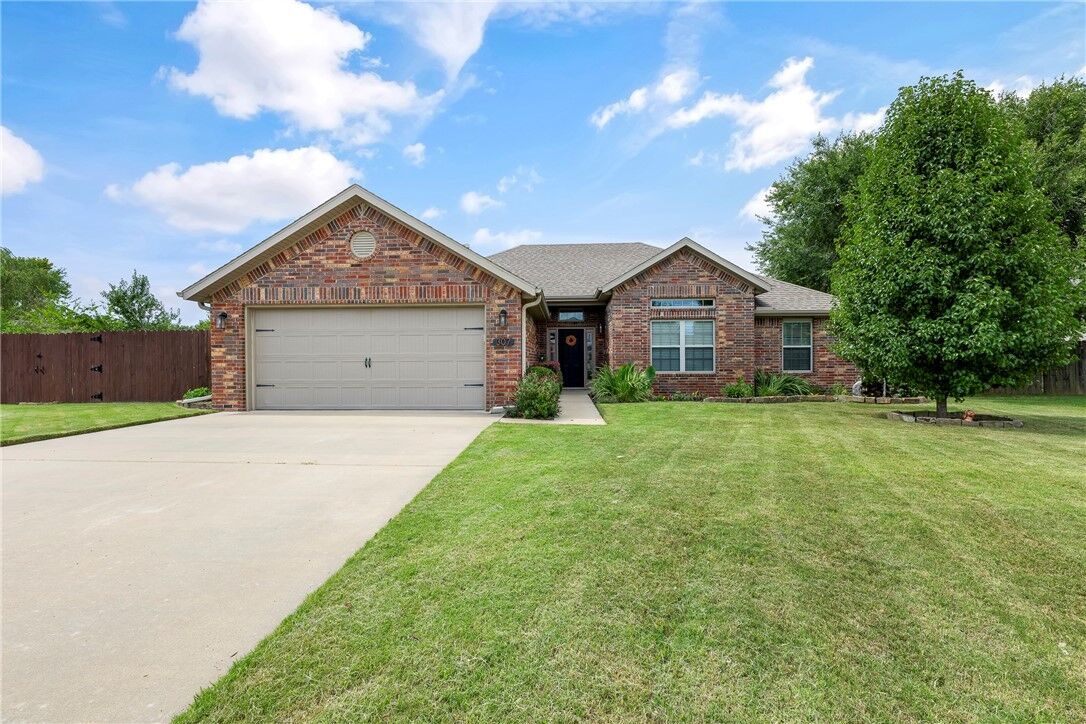 Property Photo:  307 Blair Circle  AR 72751 