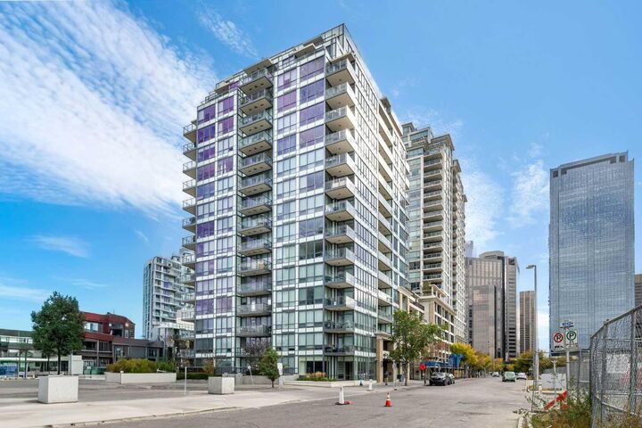 128 2 Street SW 1205  Calgary AB T2P 0S7 photo