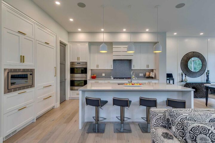 Property Photo:  1827 22 Avenue SW  AB T2T 0S1 