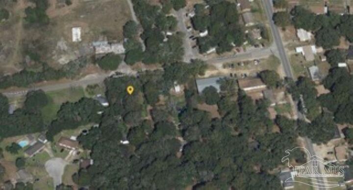 Property Photo: 7315 Hayward Ave FL 32526