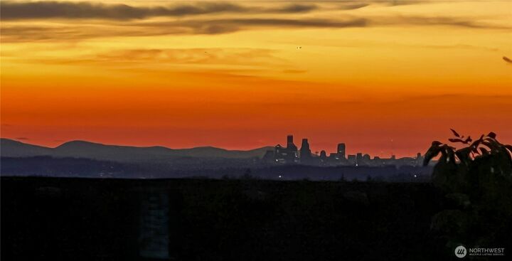 Property Photo:  16709  168th Terrace SE  WA 98058 