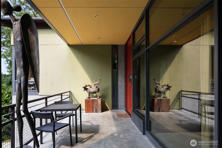 Property Photo:  210  34th Avenue E  WA 98112 