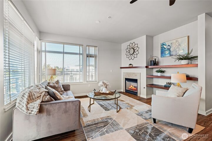 Property Photo:  15100  6th Avenue SW 728  WA 98166