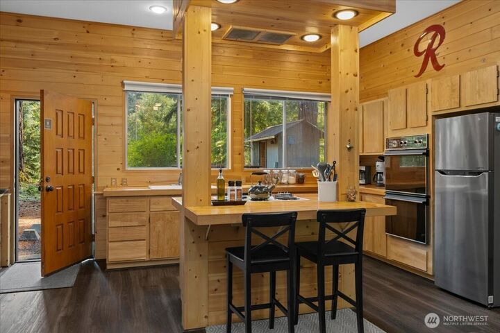 Property Photo:  219  Paradise Drive  WA 98304 