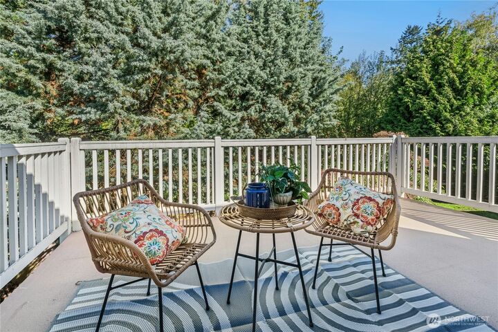 Property Photo: 725 SW 115th Street SW Bb 204 WA 98204