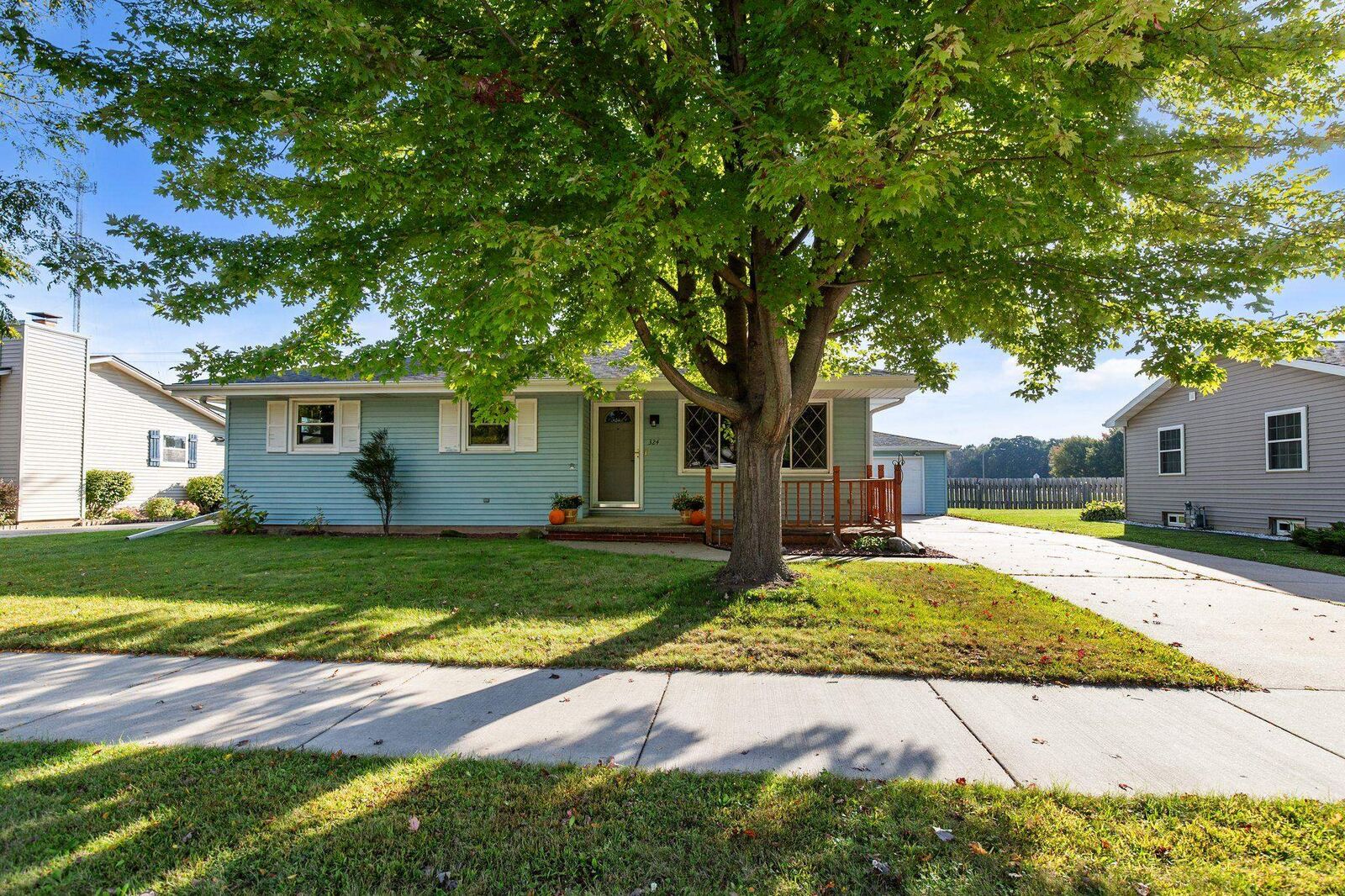 Property Photo: 324 S Matthias Street WI 54915