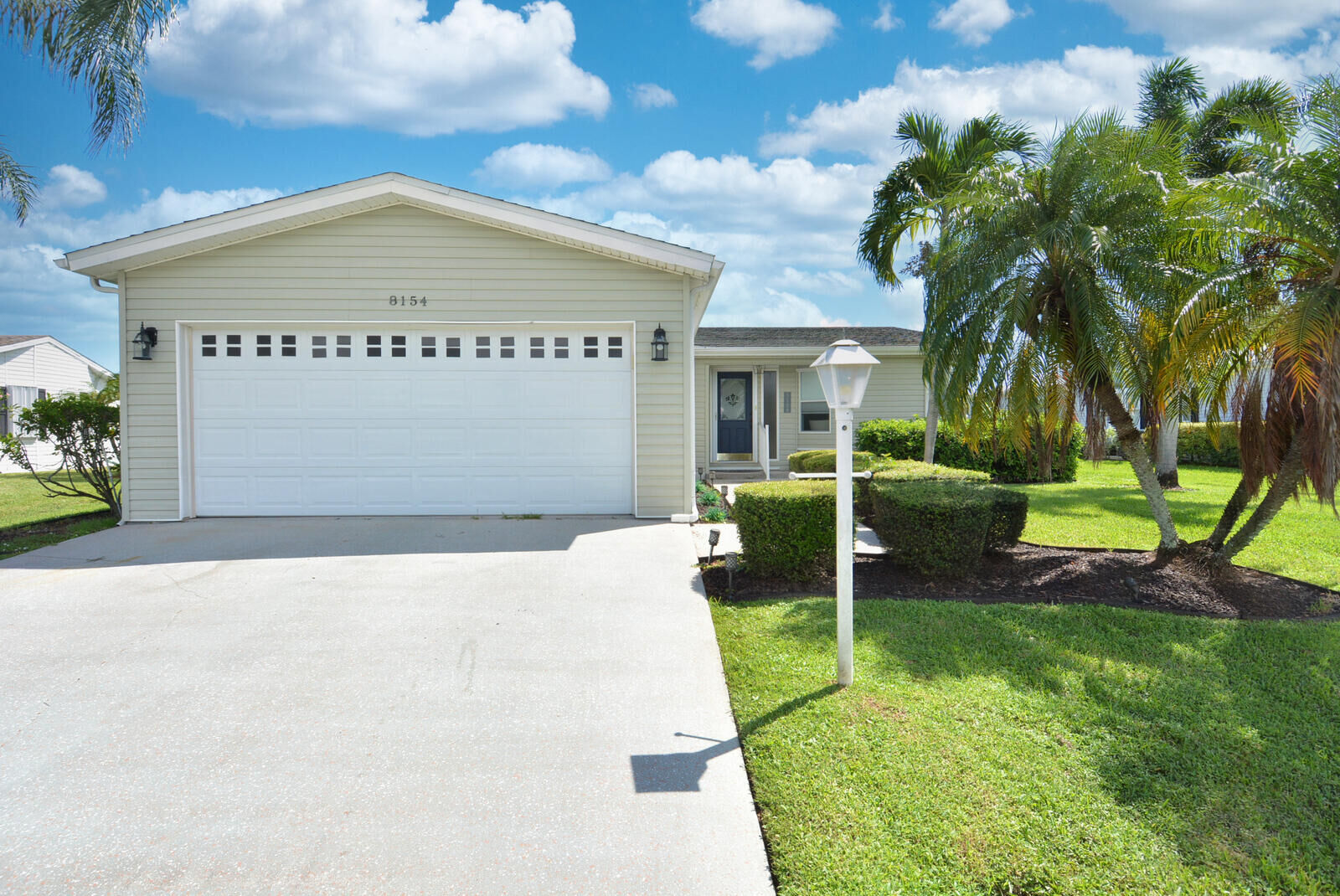 Property Photo: 8154 14th Hole Drive FL 34952
