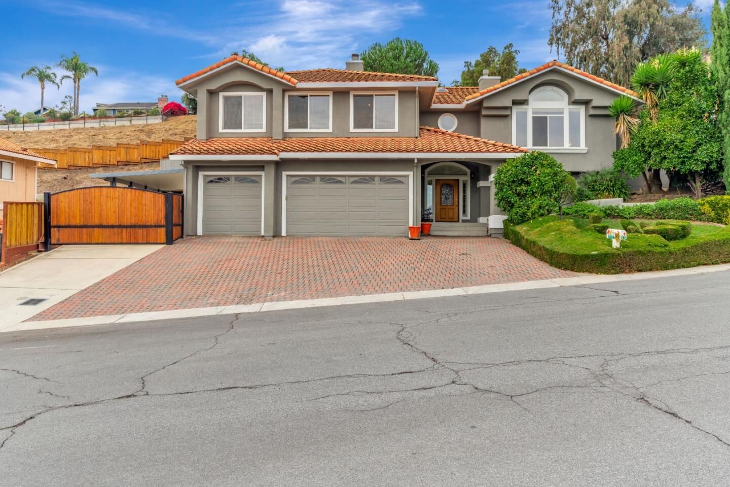 Property Photo:  96 Caryl Court  CA 95023 