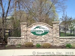 Property Photo:  35 Todd Street 103  CT 06518 