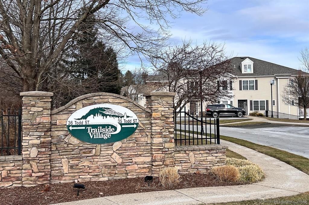 Property Photo: 35 Todd Street 103 CT 06518