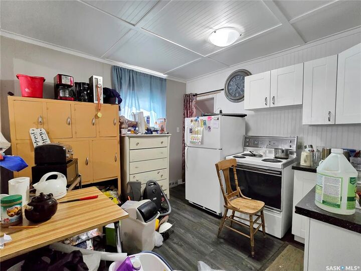 Property Photo: 203 U Avenue S SK S7M 1R8