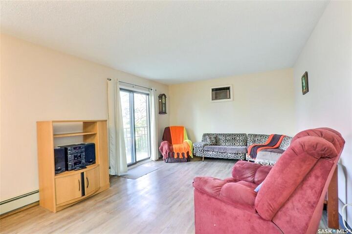 Property Photo: 54 19th Street E 102 SK S6V 1J2
