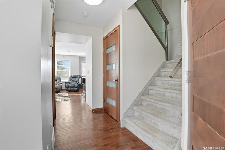 Property Photo: 1555 Paton Crescent 301 SK S7W 0V5