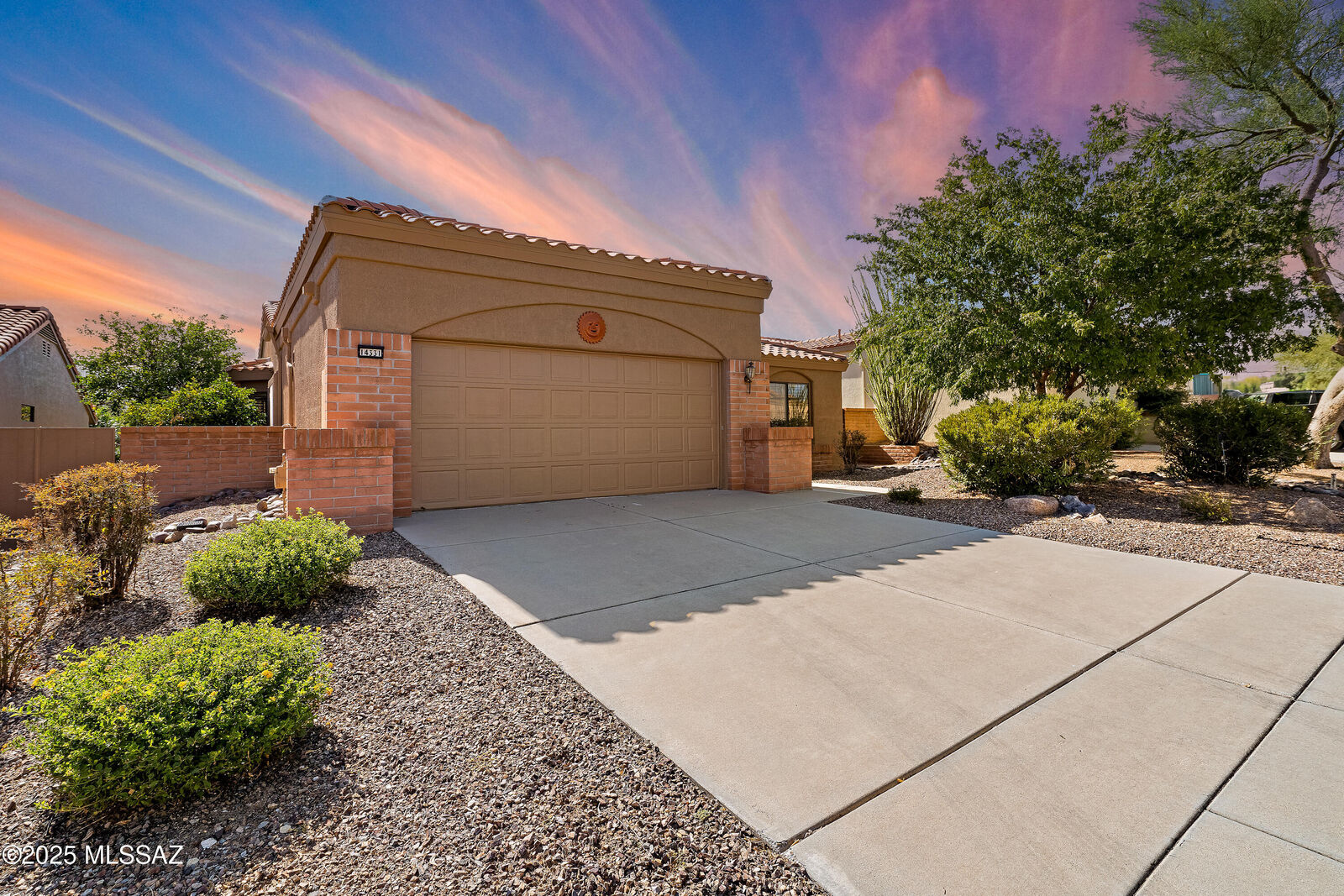 Property Photo:  14331 N Copperstone Drive  AZ 85755