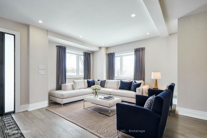 Photo de la propriété:  50 Dorset Road  ON M1M 2S7