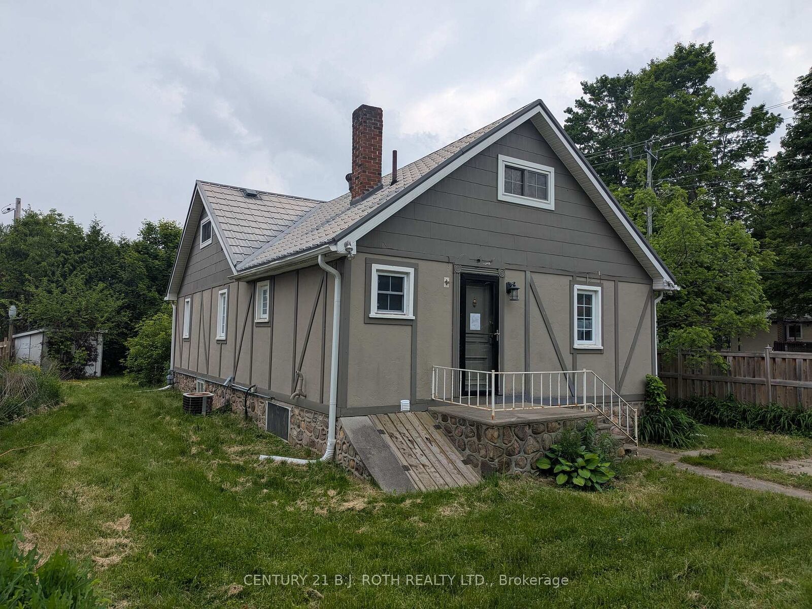 Property Photo: 2709 25 Side Road ON L9S 3T1