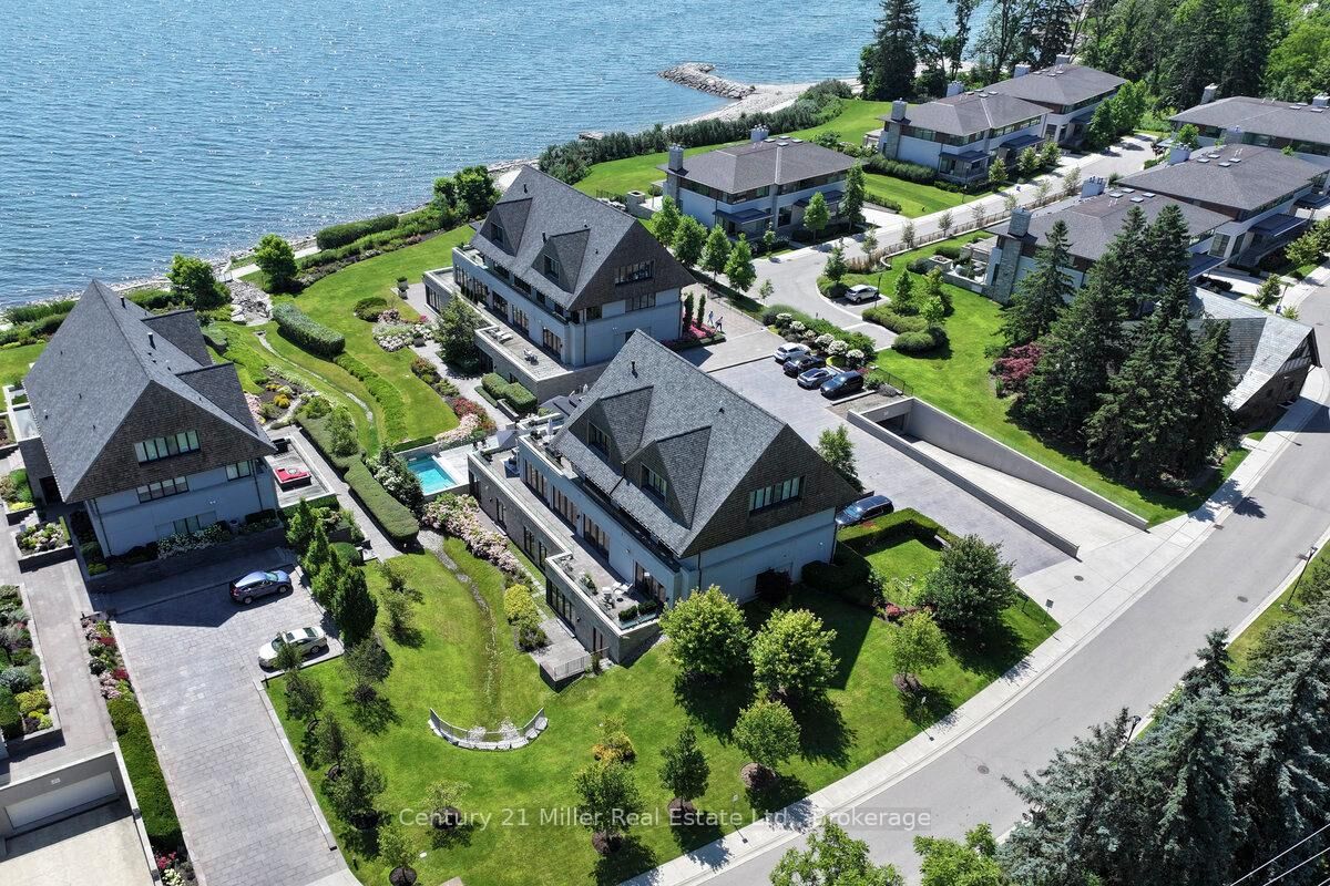 Property Photo:  10 Maple Grove Drive 26  ON L6J 0E1 