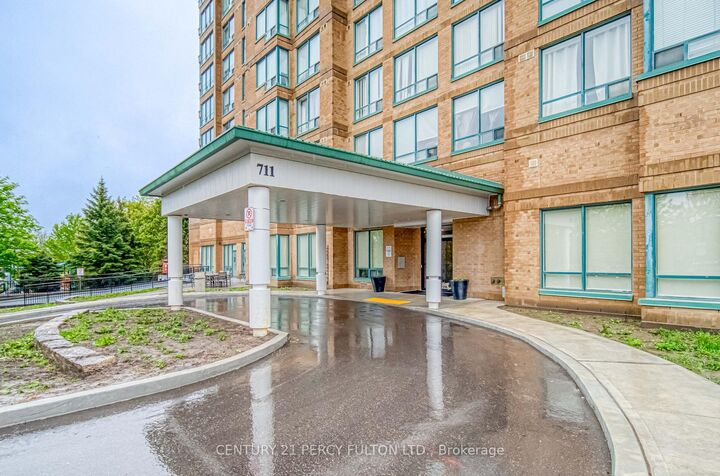 Property Photo:  711 Rossland Road NW 710  ON L1N 8Z1 