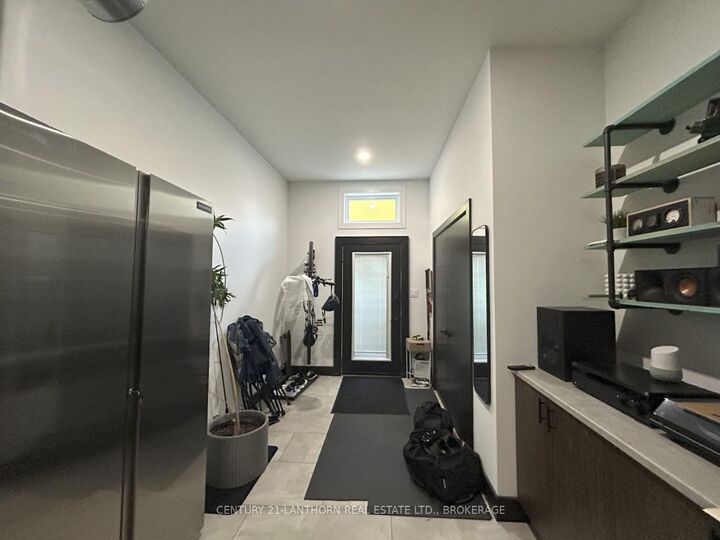 Photo de la propriété:  302 Montreal Street 2  ON K7K 3G8 