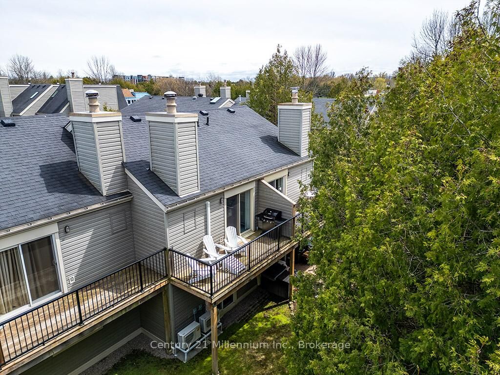 Property Photo:  479 Oxbow Crescent  ON L9Y 5B4 