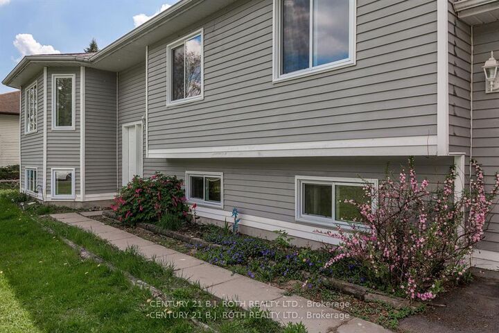 Property Photo:  7972 County 13 Road  ON L0M 1M0 
