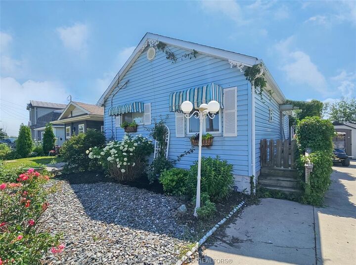 Property Photo:  19270 Lakeside Drive  ON N0P 2L0 