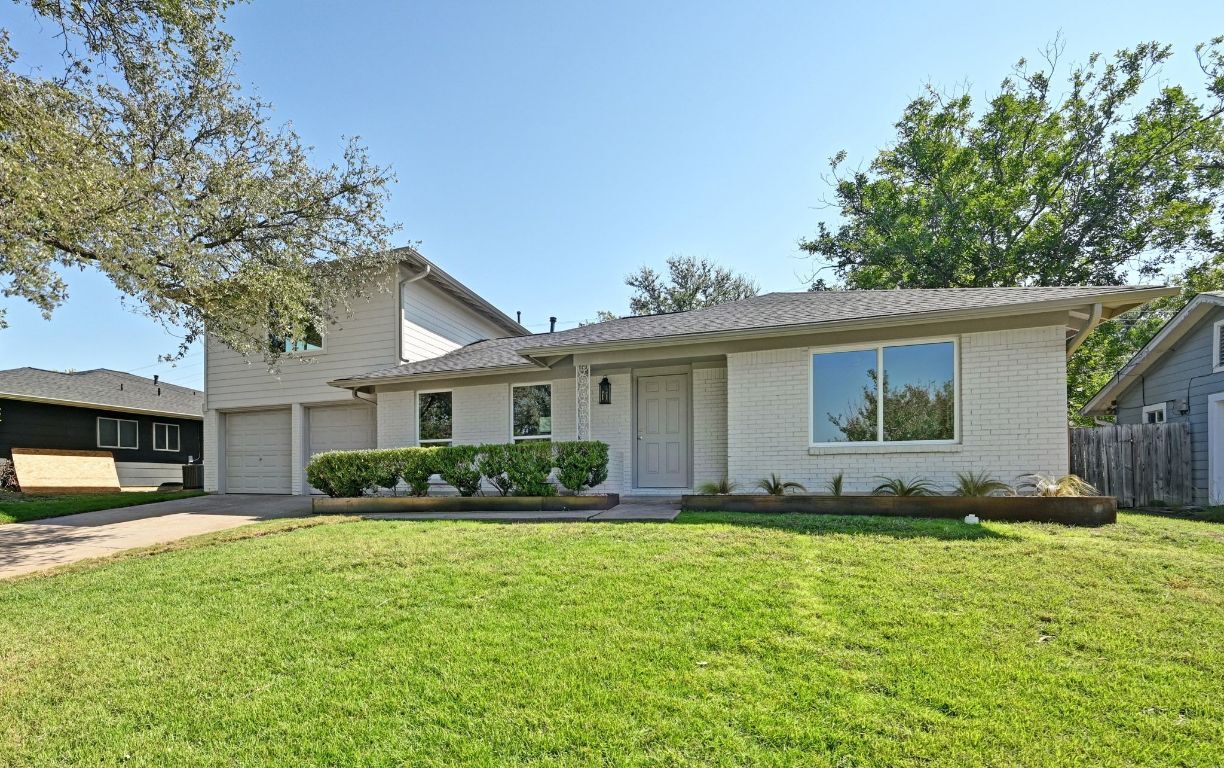 Property Photo: 5307 Gladstone Drive TX 78723