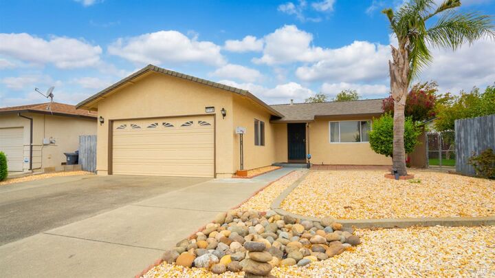 Property Photo: 1116 Gannet Court CA 94533