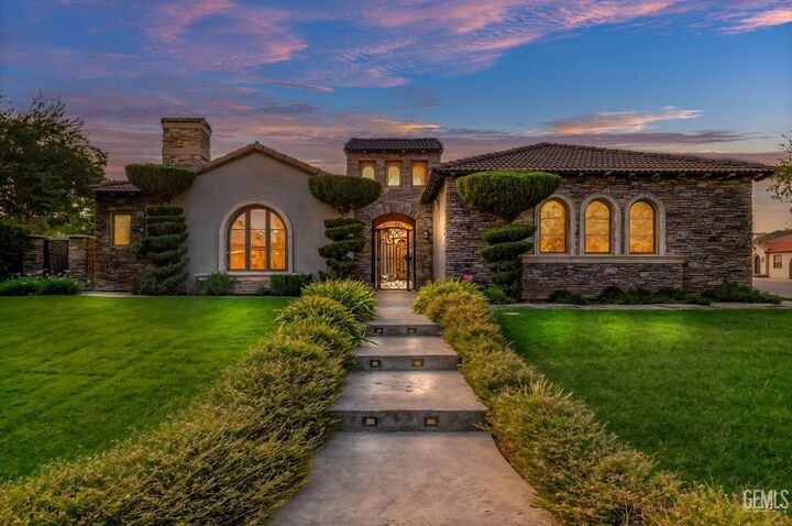 9253 Cortona Court  Bakersfield CA 93314 photo