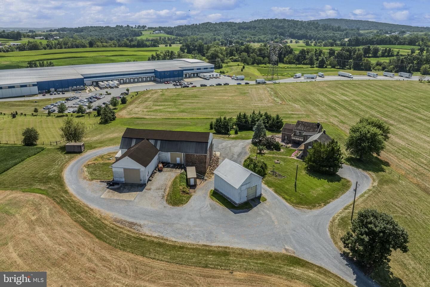 Property Photo: 375 Lausch Road PA 17517