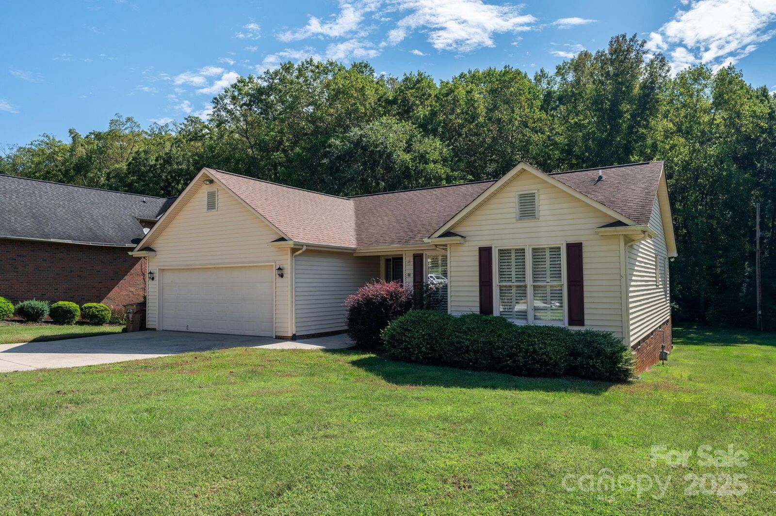 Property Photo:  217 Rock Creek Drive  NC 28092 