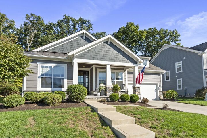 Property Photo:  828 Memories Lane  OH 43081 