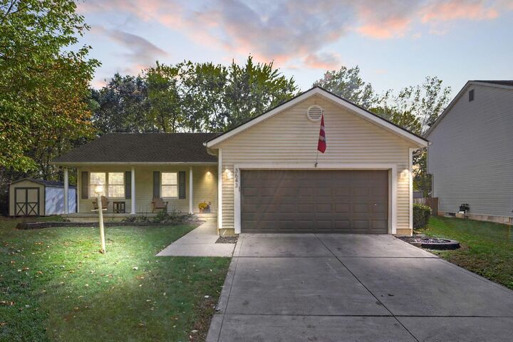 Property Photo:  3643 Carriage Run Drive  OH 43026 