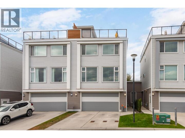 Property Photo:  2051 Elkridge Drive 1  BC V4T 3K1 