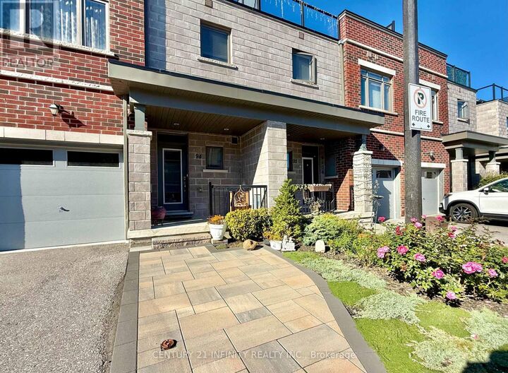 Property Photo:  94 Longshore Way  ON L1N 0M1 
